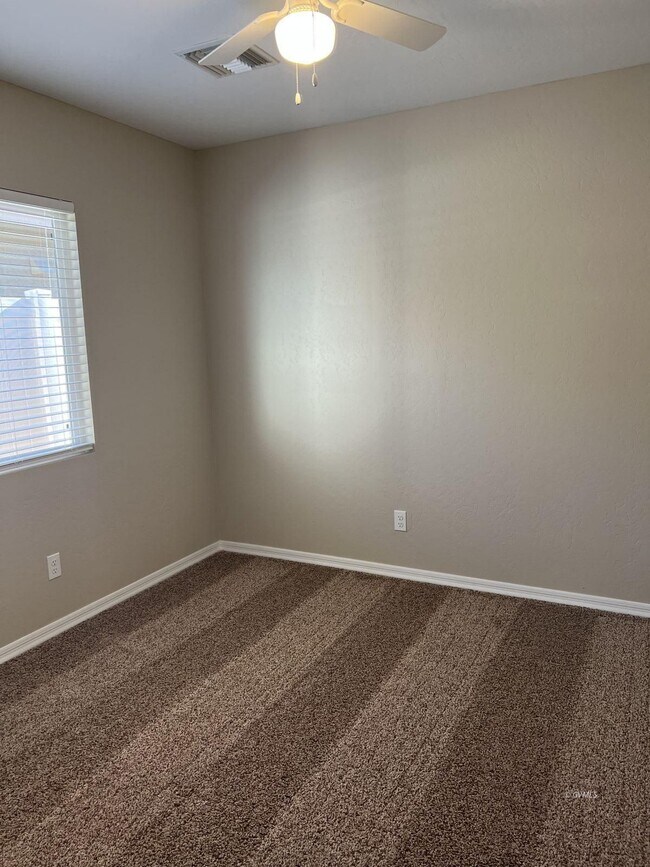 Photo - 1368 Roper Ln