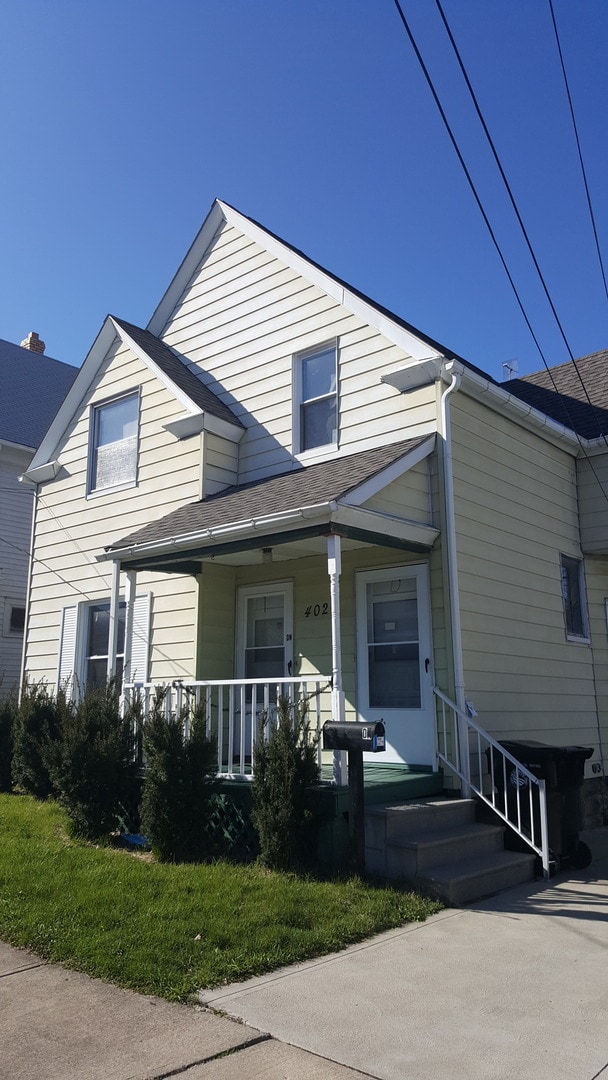 Building Photo - 4026 Clybourne Ave Unit 2