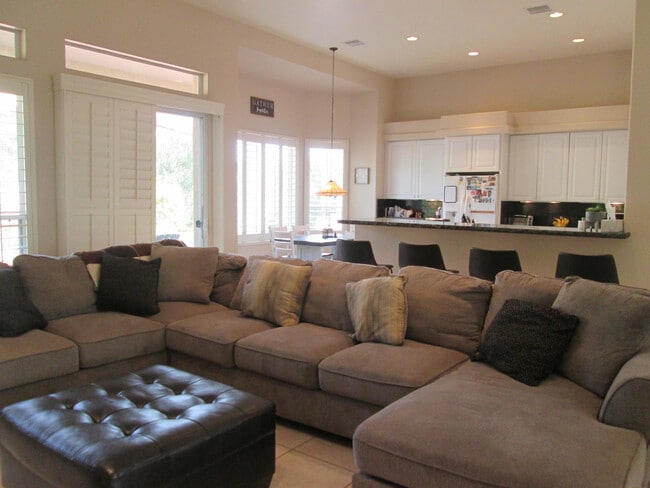 Photo - Unfurnished - 1 Year Rental