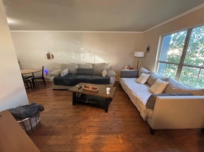 4 Bed 3 Bath Townhouse - CLOSE TO UNT & TWU - 4 Bed 3 Bath Townhouse - CLOSE TO UNT & TWU