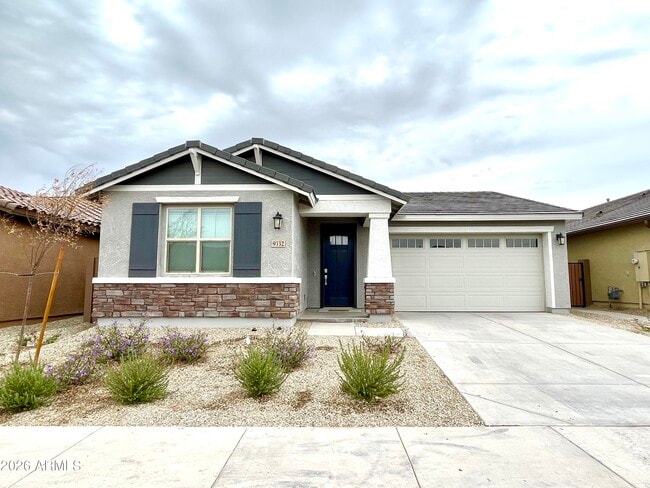 9332 W Encinas Ln