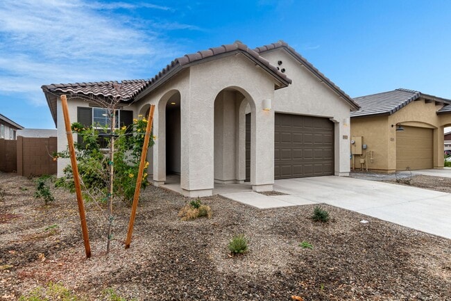 Photo - Charming 3-Bed Rental with Spacious Yard