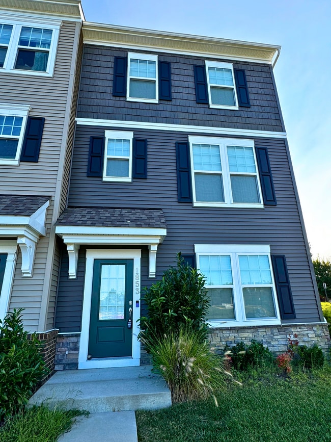 Photo - 1853 Sag Harbor Ln