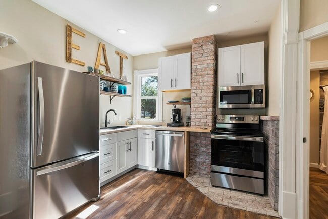 Photo - 129 N Wahsatch Ave