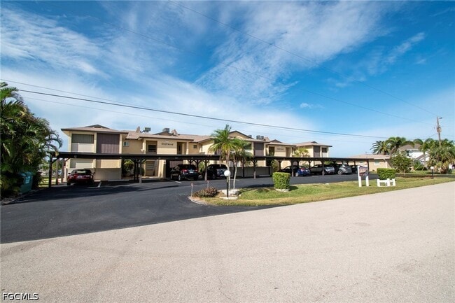 Building Photo - 3612 SE 12th Ave Unit 1