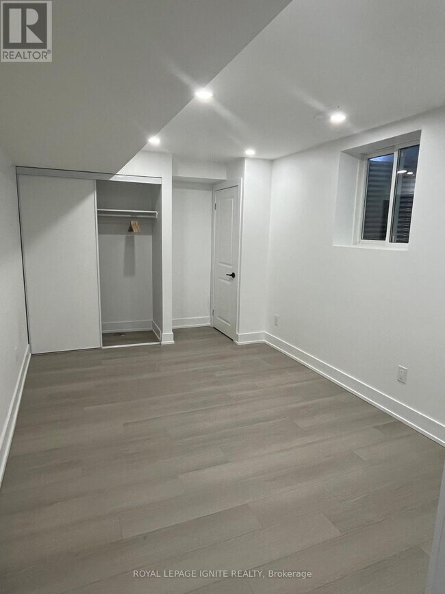 Photo - 55 Glenthorne Dr