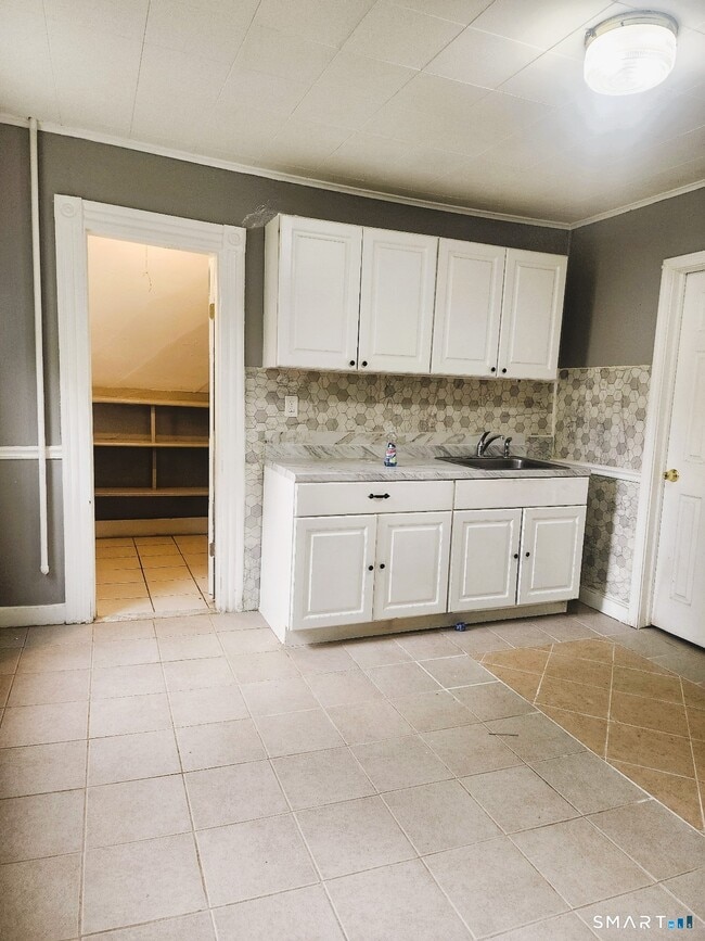 Photo - 25 Laurel St