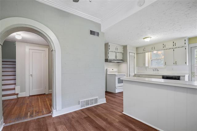 Photo - 2625 S University Dr