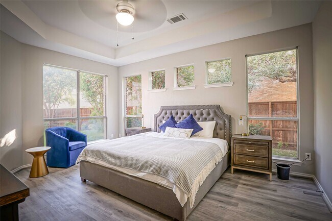 Photo - 2137 Goliad Cir