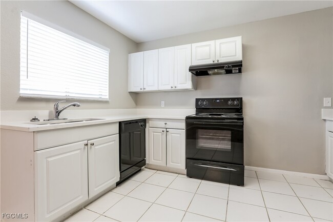 Photo - 7509 Mesa St