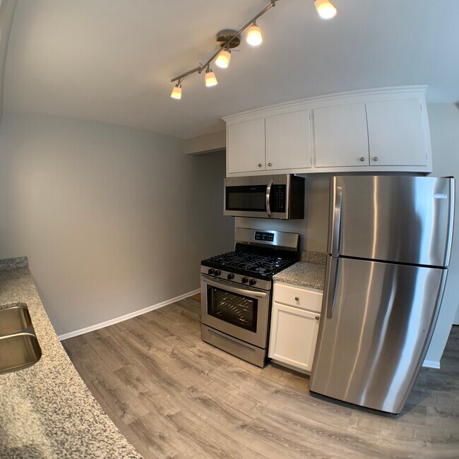 Photo - 5544 S 28th Ave