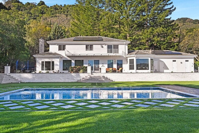 Photo - 345 Montair Dr