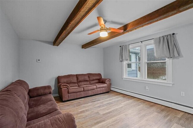 Photo - 310 Old Mill Ln Unidad 1