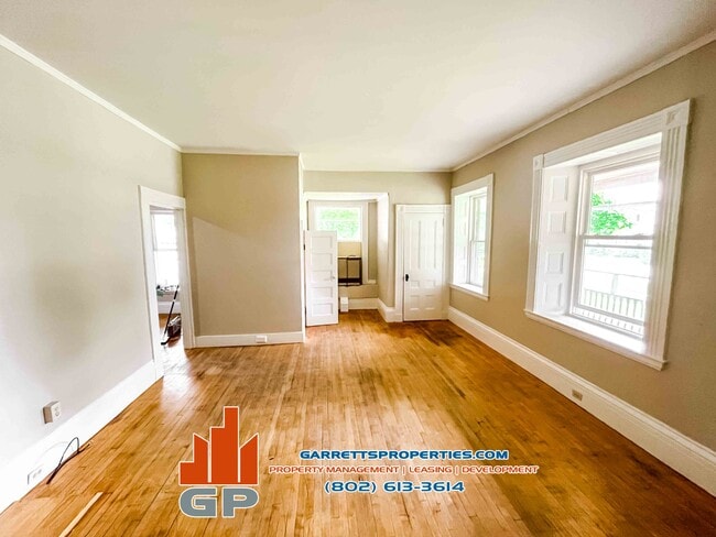 Building Photo - 40 1st St Unit 4