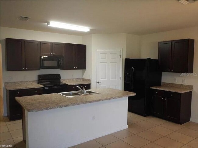 Photo - 2625 Manzilla Ln