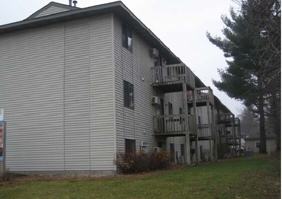 Northside Pines Apartments