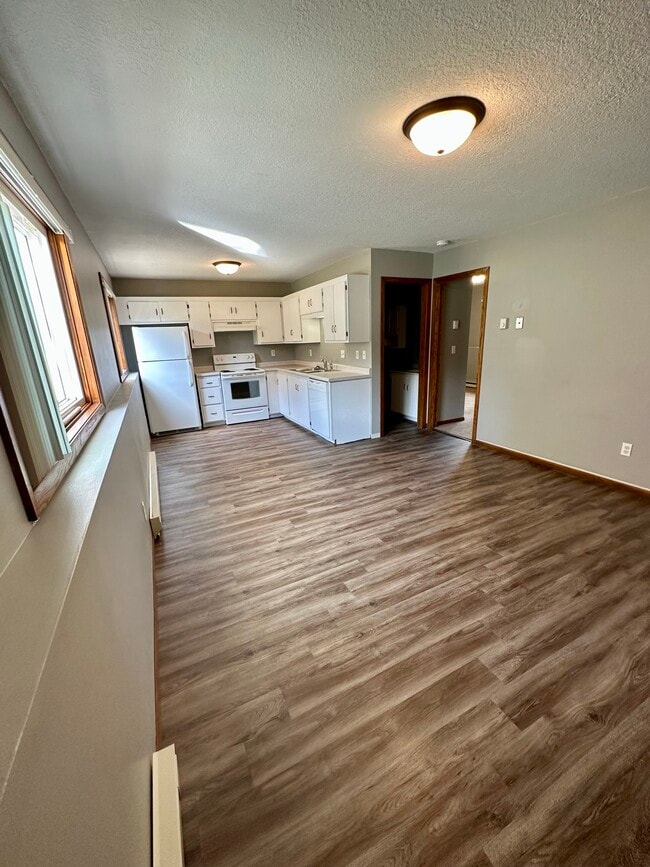 Photo - 10525 45th Ave N Unidad 1
