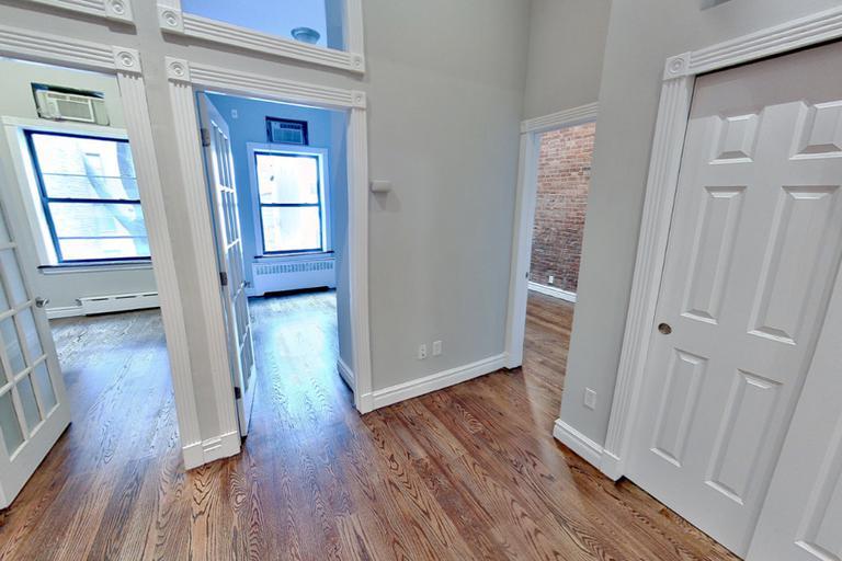 Photo - 138 E 16th St Unidad 4A