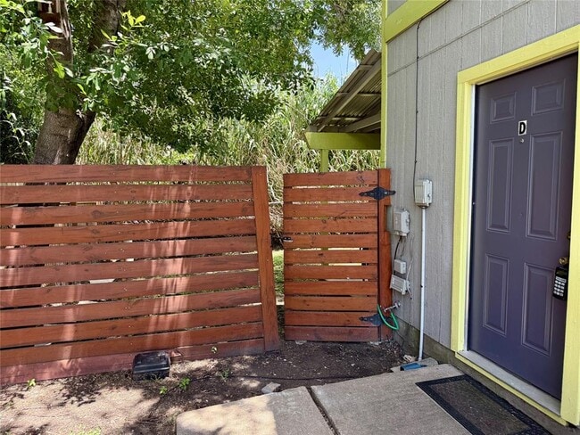 Photo - 1203 Southport Dr