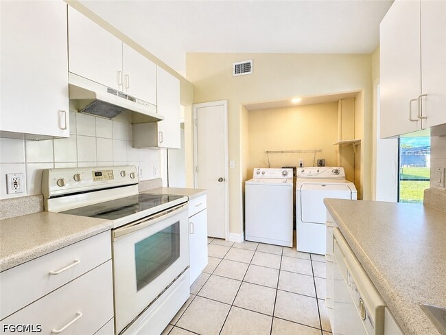 Photo - 4133 SW 7th Pl