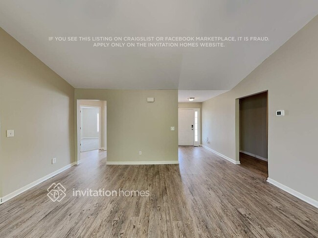 Photo - 4730 Camelot Dr