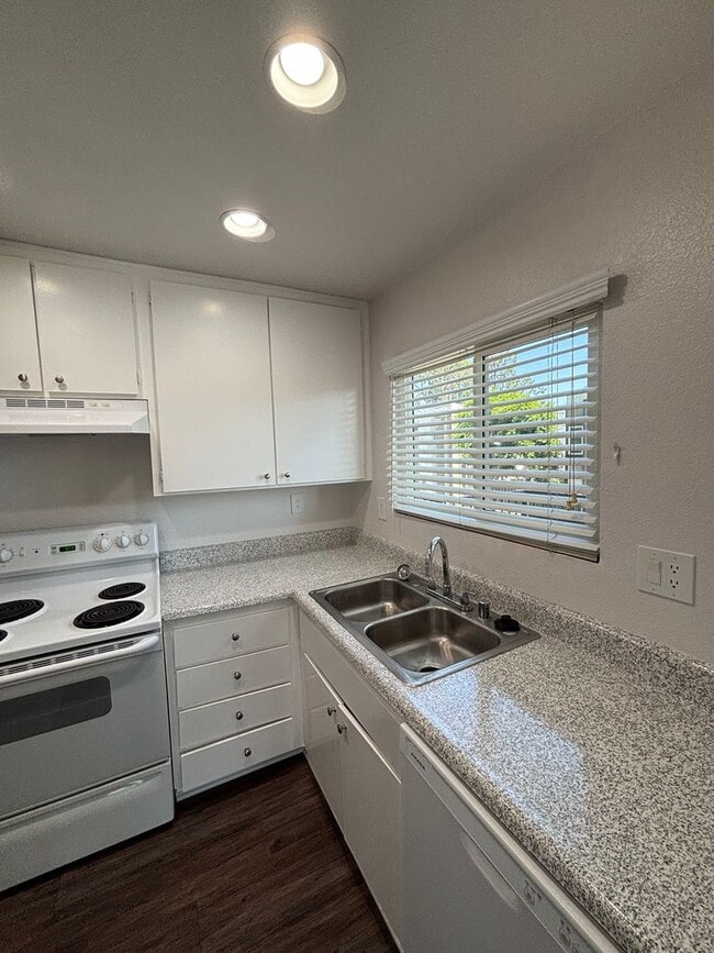 104 Brookstone Apartments