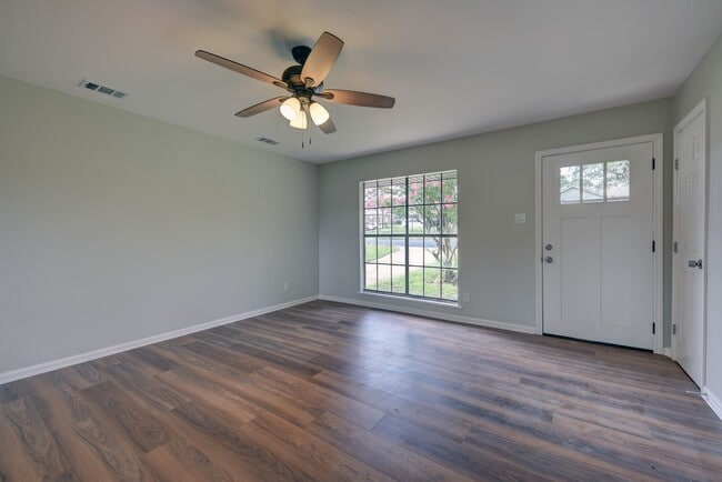 Photo - 806 W Jefferson St