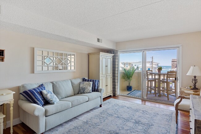 Photo - 700 First Ave