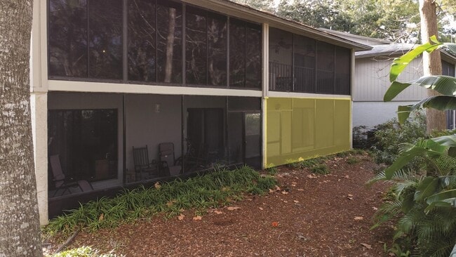 Photo - 21 Cristina Ct Unit 6C