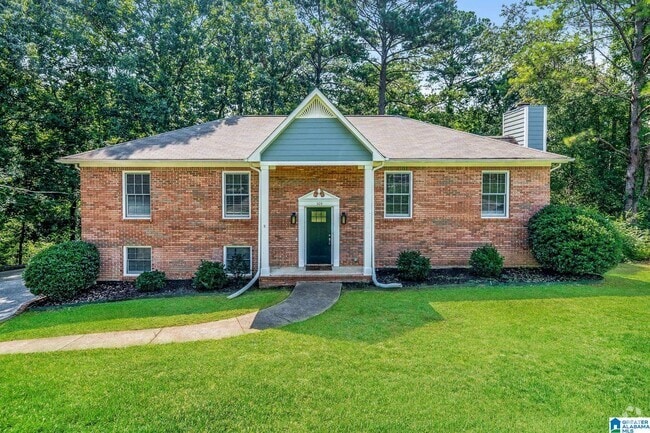 Building Photo - 305 Russet Cove Cir Rental
