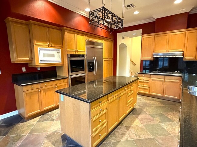 Photo - Enjoy warm sunsets, gentle sea breezes, and daily ocean views from this exceptional Aviara home.