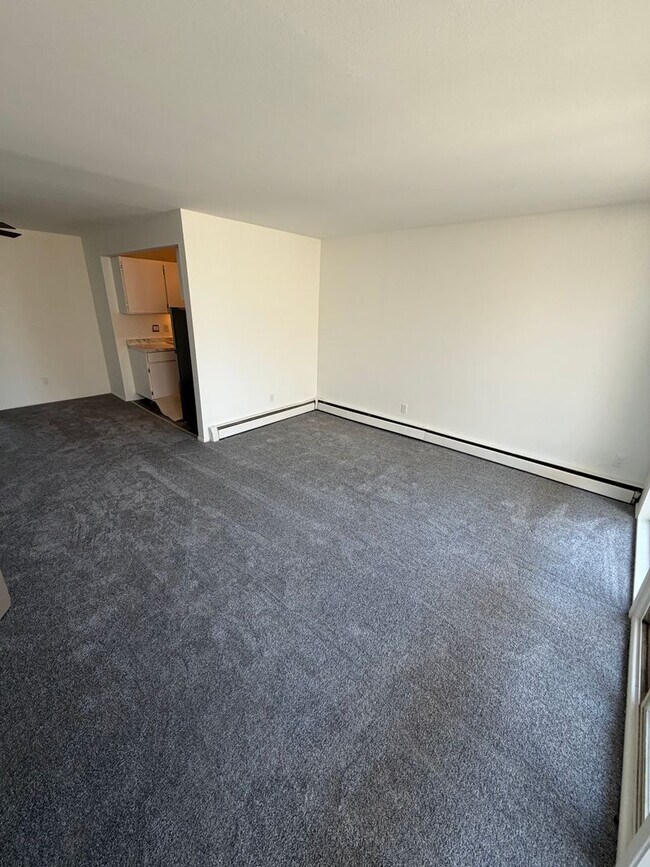 24801 Jefferson Ave Unit 11