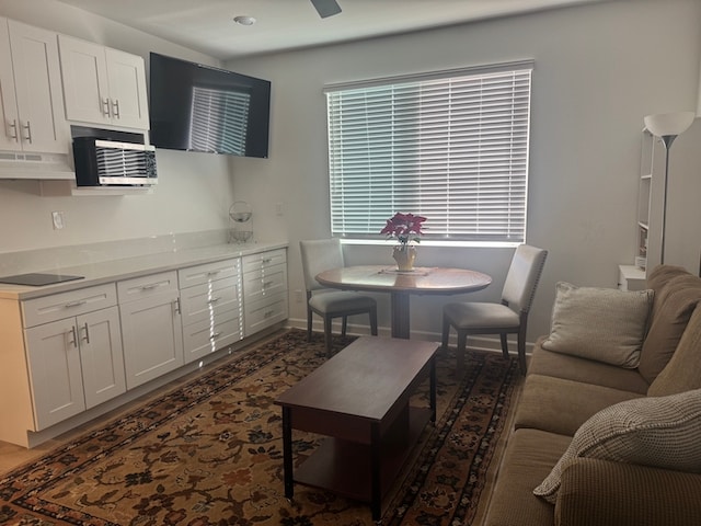 283 Hadley Wy