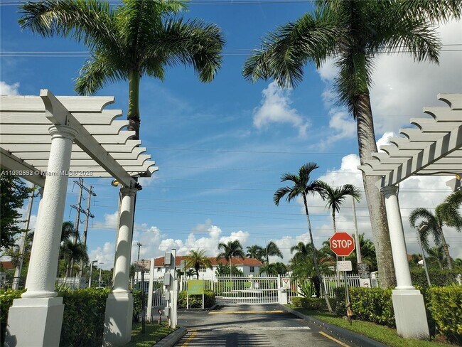 Photo - 5560 NW 107th Ave