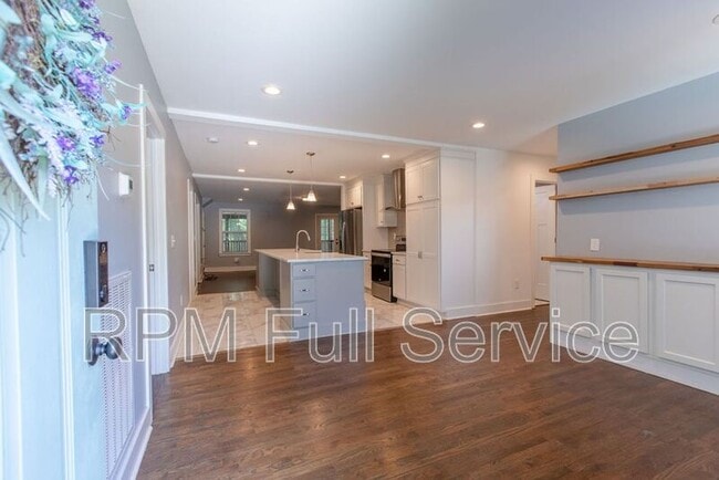 1021 College Ave Unit A
