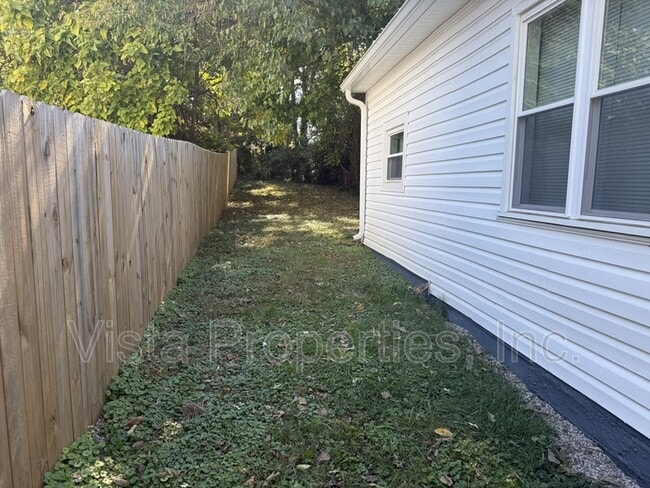 Photo - 538 University Ave