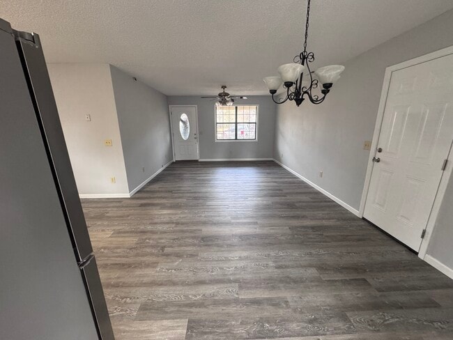 Photo - 1007 Cagle St NE