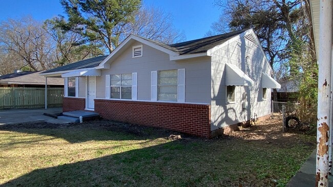 Photo - 927 Spring Ave