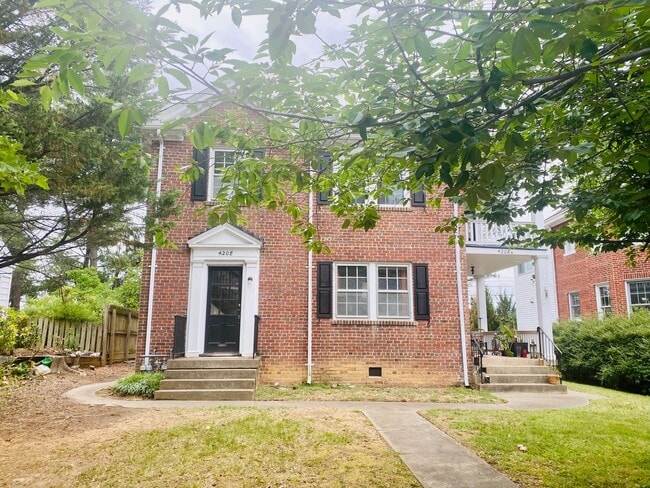 Photo - 4208 Fitzhugh Ave Unit Upper Flat