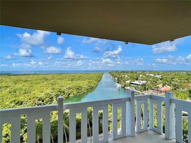 Building Photo - 1121 Crandon Blvd Unit D902 Rental