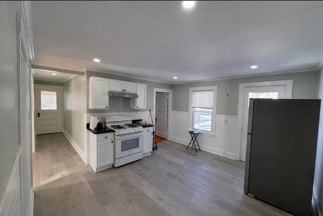 Photo - 18 Emerald Ave Unit 2