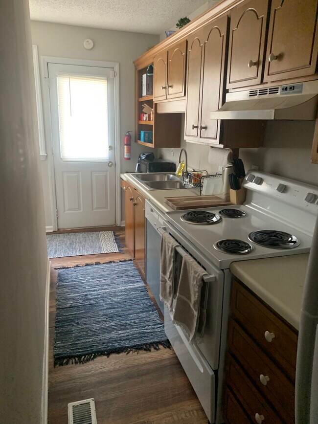 1843 Devine Street Townhome Townhome Rental in Columbia SC