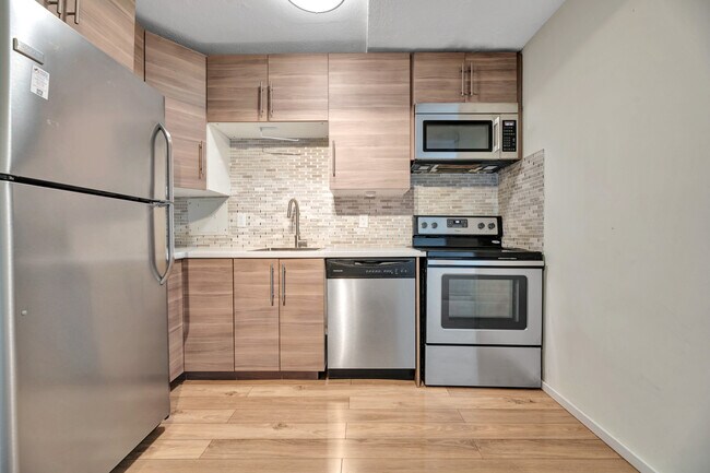 Photo - 1311 Delaware Ave SW Unit S628