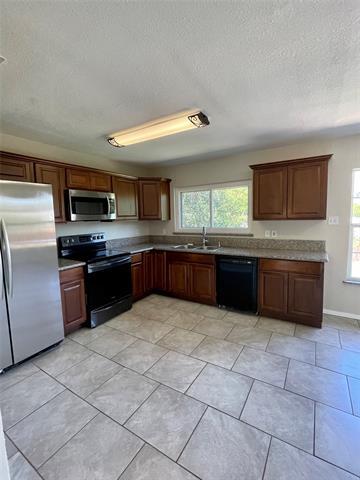 Photo - 5400 Medlin Ct