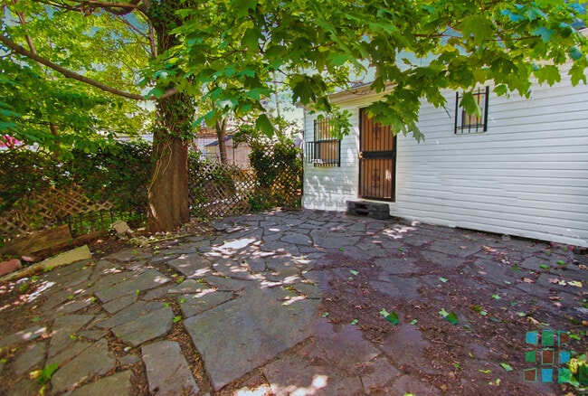 Backyard (patio area pictured) - 131 Hall Street Unit Apt1
