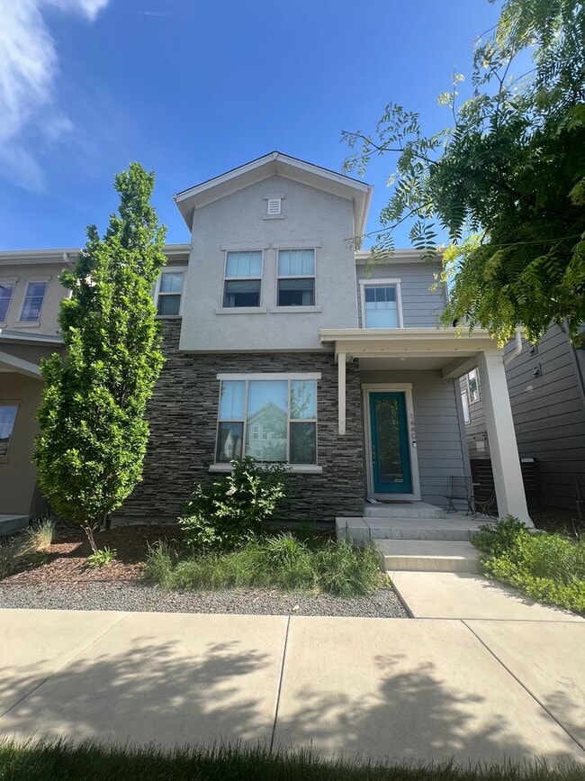 Photo - Live in a modern 4 bed / 4 bath home in Denver—without paying “entire house” rent.