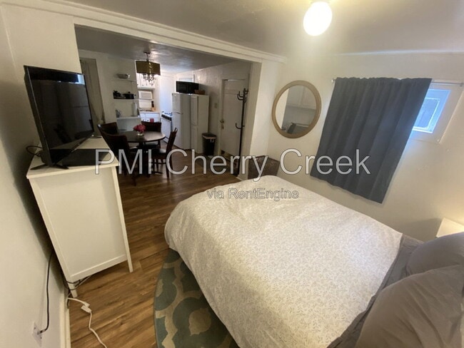 Photo - 1726 Franklin St