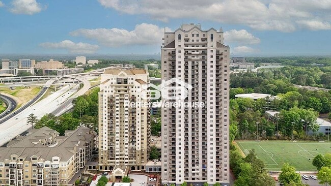 Photo - 799 Hammond Dr Unidad 327
