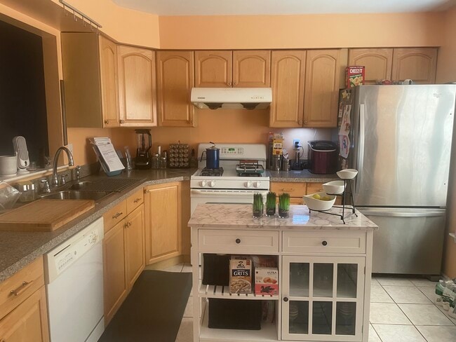 Photo - 454 Saint Giles Ct