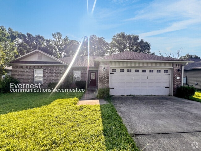 Building Photo - 45 Castleton Dr Rental